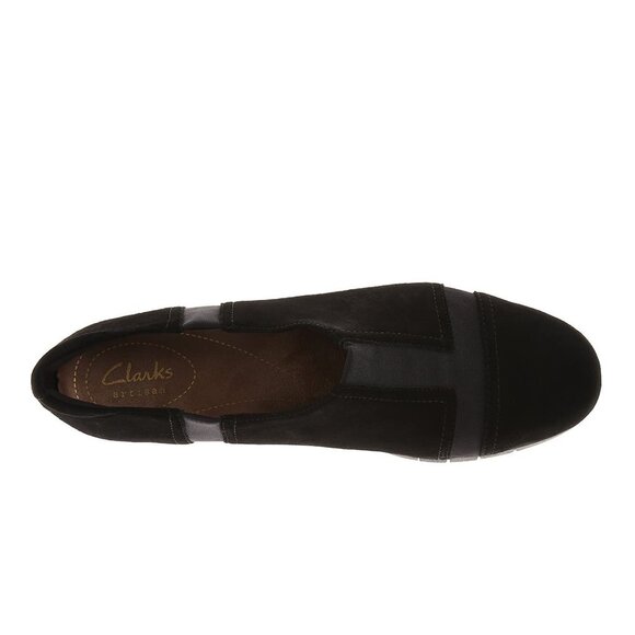 Clarks Women's Daelyn Plaza Slip-On Shoes - Picture 2 of 9